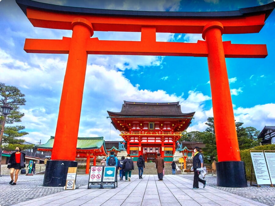 En Resa Genom Kyotos Historiska Stadsdelar
