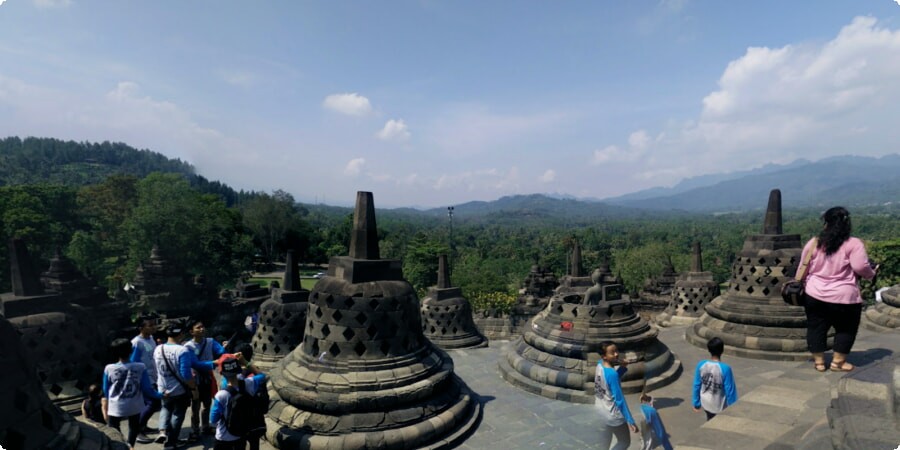Expedición Candi Borobudur: el santuario espiritual de Indonesia