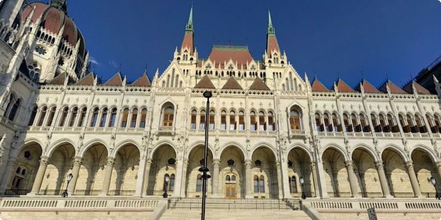 Das Juwel von Budapest: Eine visuelle Reise durch das ungarische Parlamentsgebäude