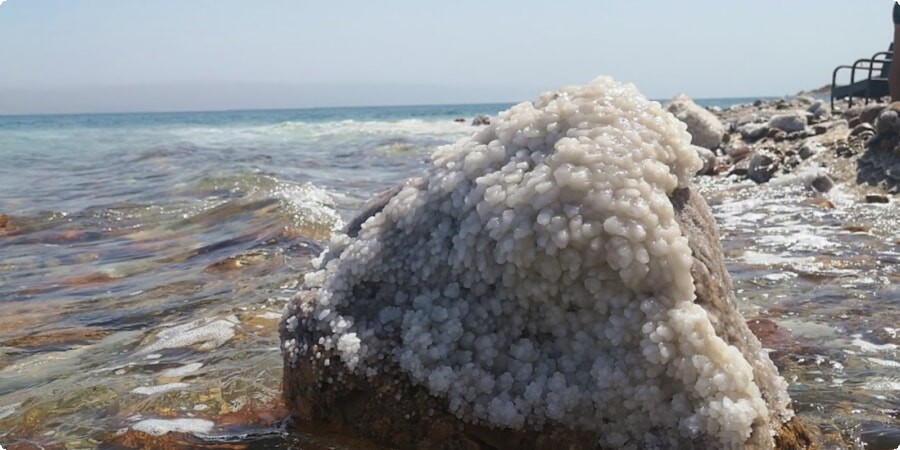 Yüzeyin Ötesinde: Ölü Deniz'in Jeolojik Harikalarını Keşfetmek, Ürdün