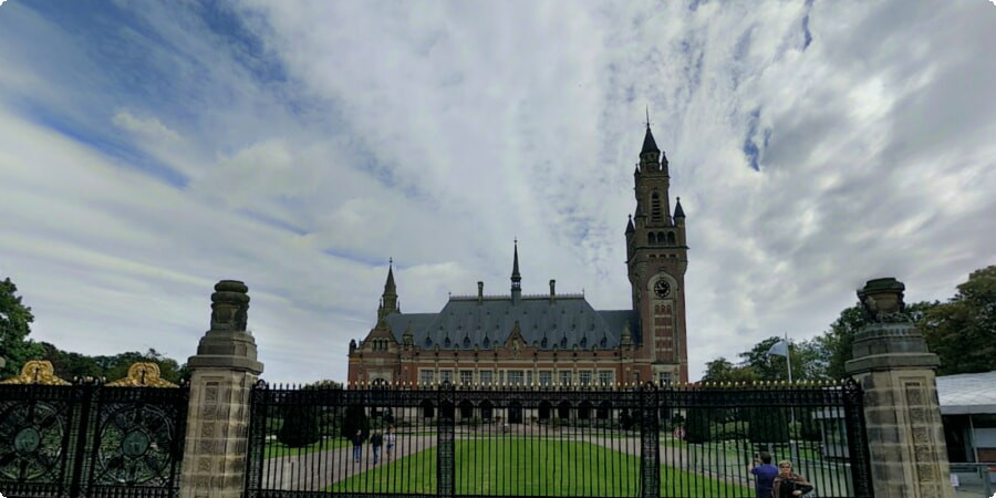 Art and Artifacts in the Peace Palace